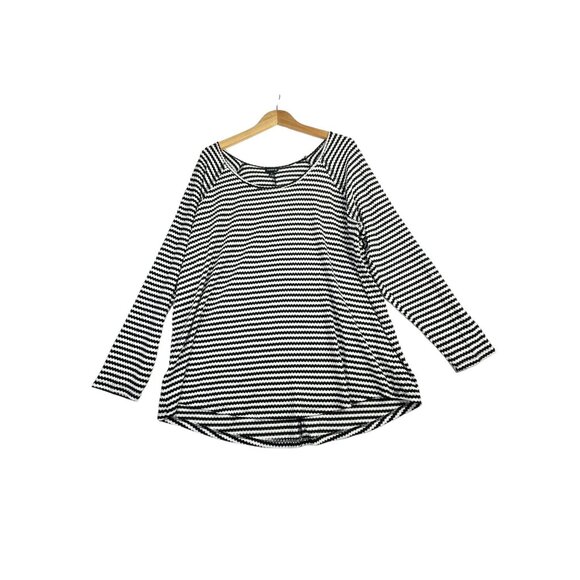 Torrid‎ Striped Long Sleeve Shirt size 3X Black/White - Picture 1 of 6